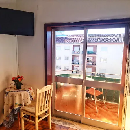 Enjoy Estacao - Charming Bedrooms In The Historic Center Pansiyon